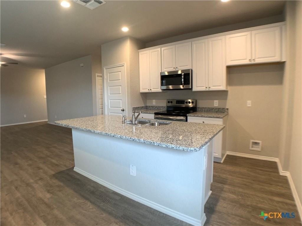 1137 Gracie Way - Photo 6 of 20