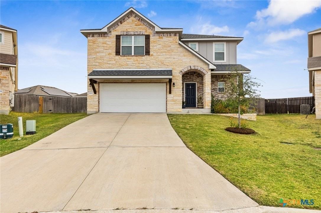 2233 Chia Ct - Photo 2 of 47