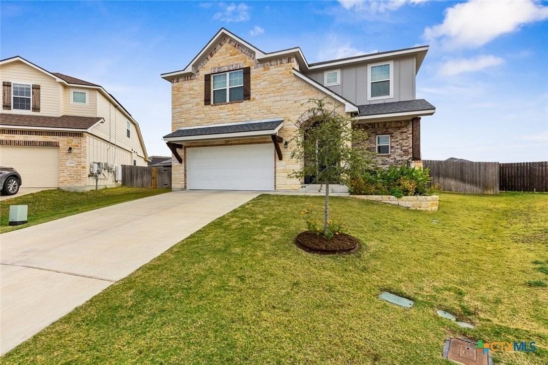 2233 Chia Ct - Photo 4 of 47
