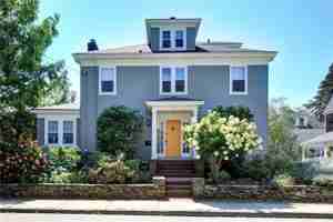 featured image of 27 Cranston Ave
