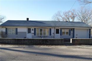 78 Edgewater Dr - Photo 1 of 1