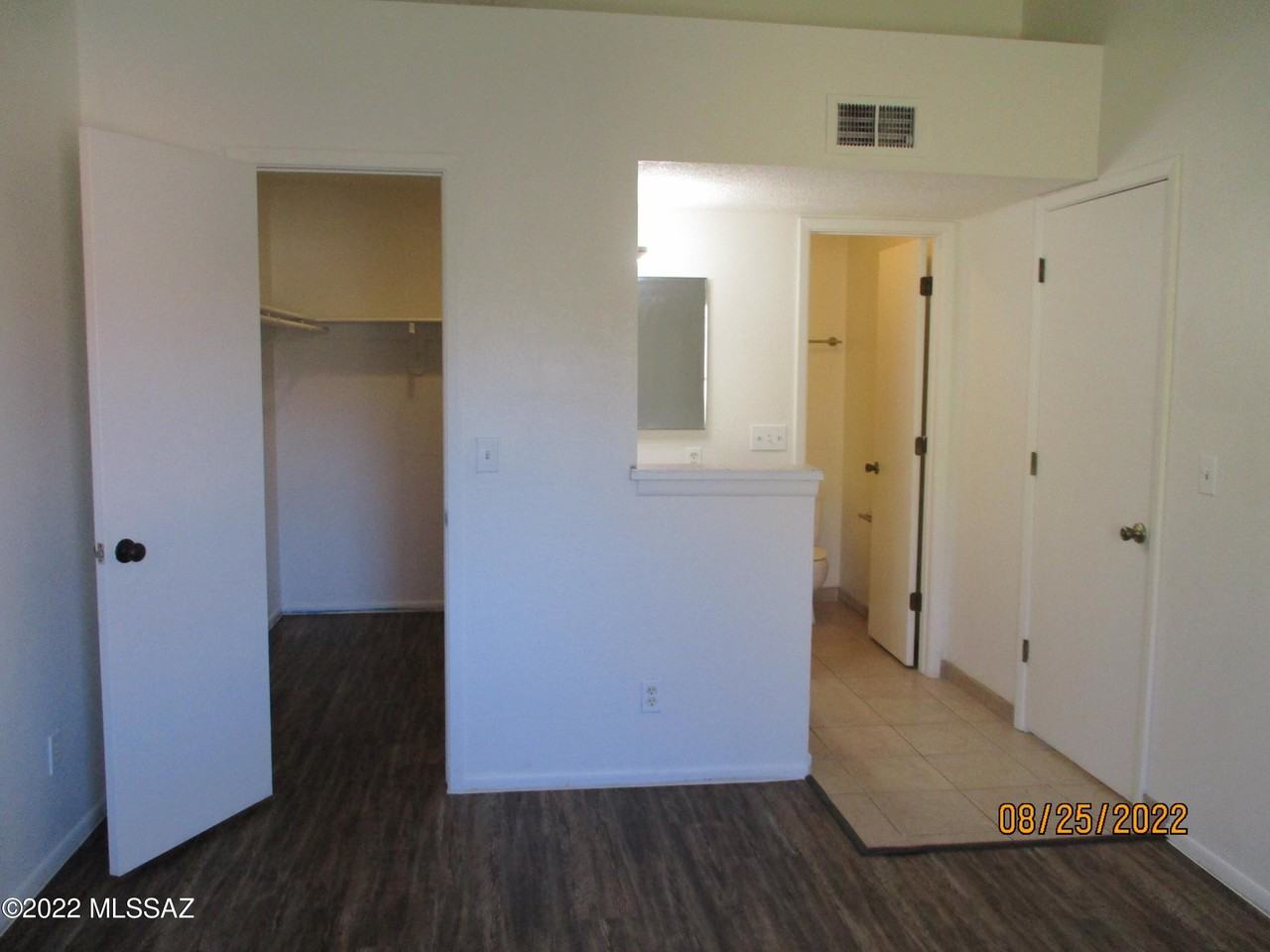 2166 N Pantano Rd #214 - Photo 7 of 17