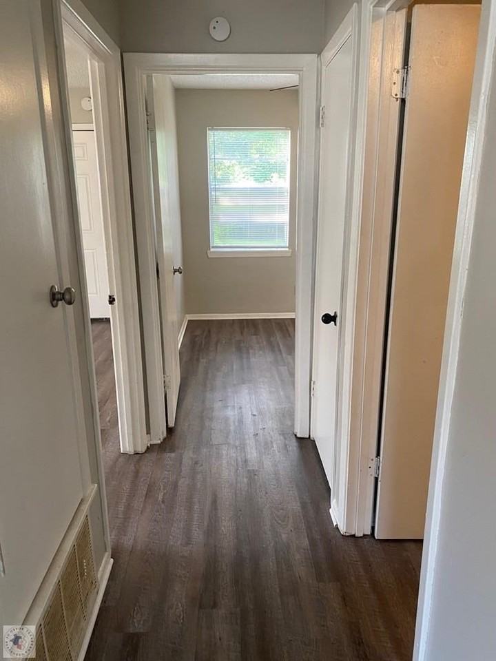 Richill Dr - Photo 4 of 11