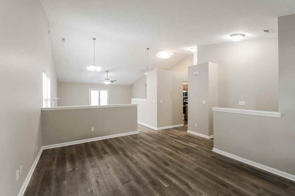 981 Ariel Way - Photo 4 of 16