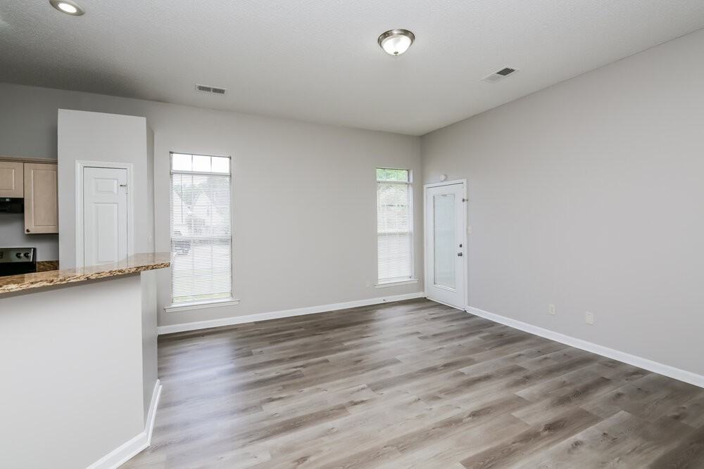 3875 Neyland Valley Dr - Photo 4 of 16