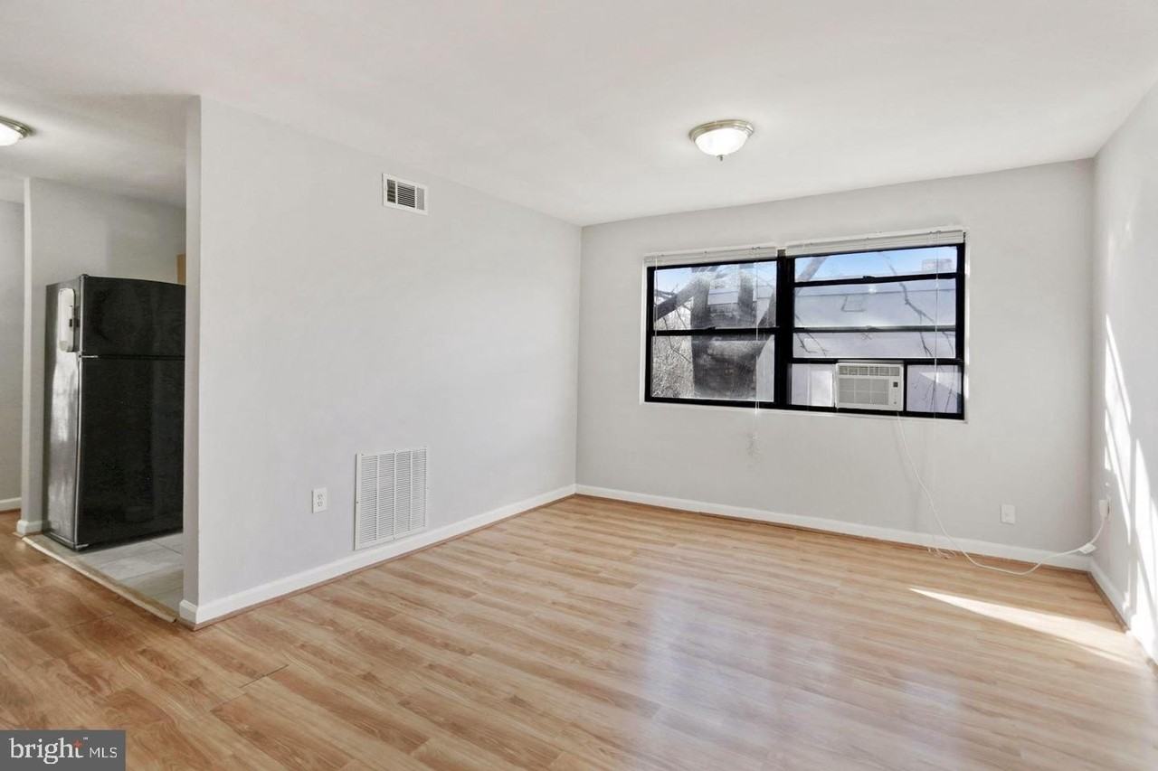 1631 6th St Nw #12 - Photo 7 of 24