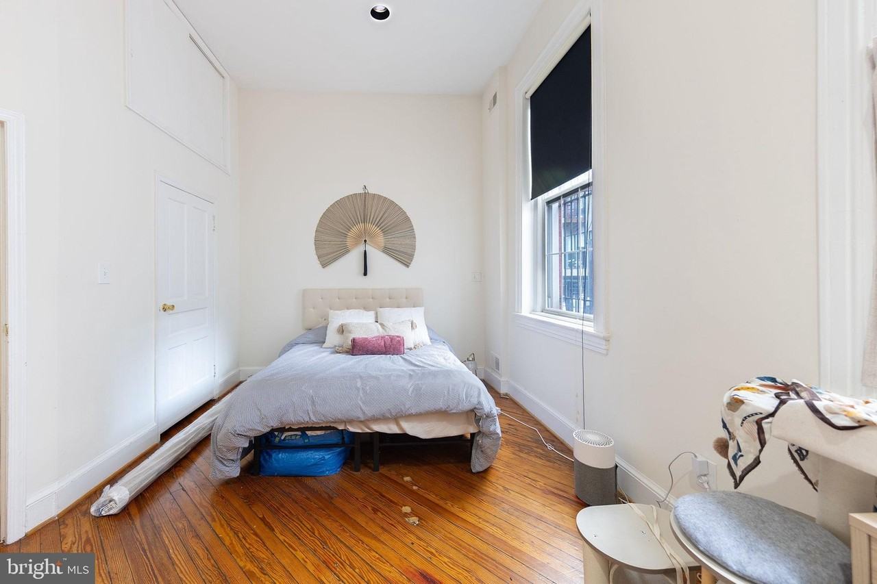 1213 12th St Nw #A - Photo 5 of 35