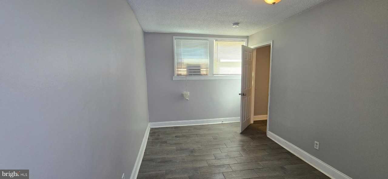 1702 Gales St Ne #3 - Photo 4 of 13