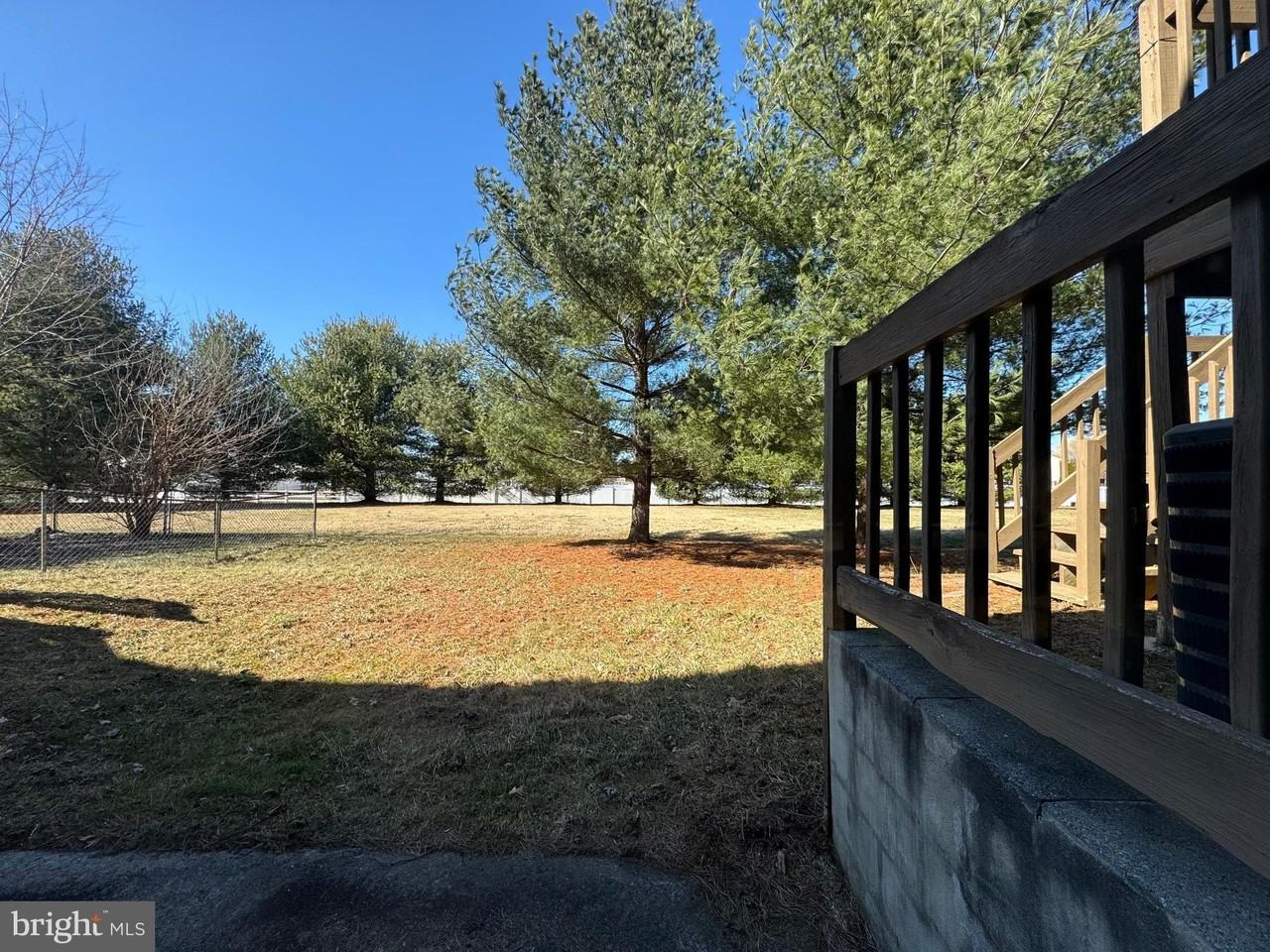 305 Charring Cross Dr - Photo 4 of 20