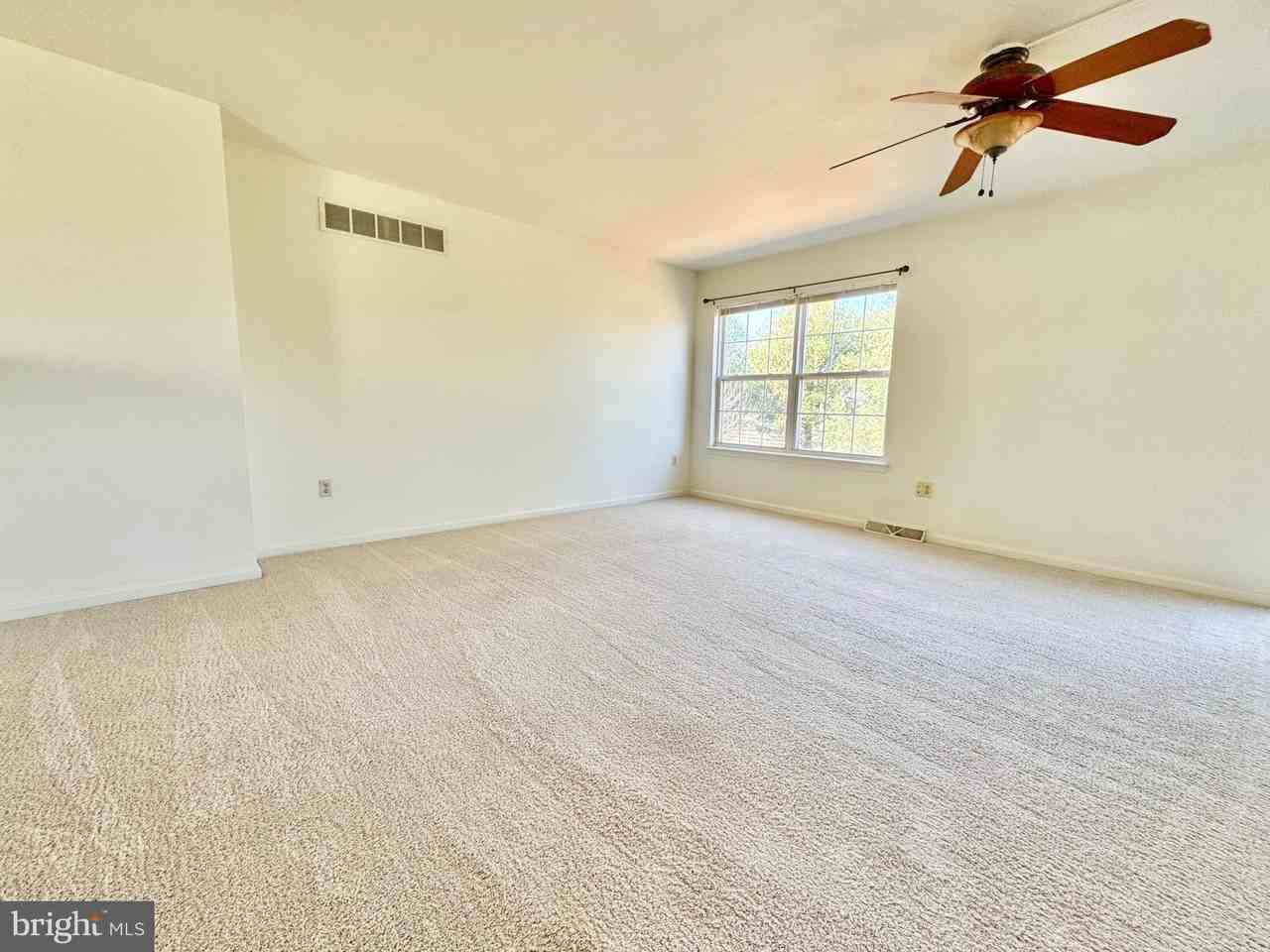 305 Charring Cross Dr - Photo 5 of 20