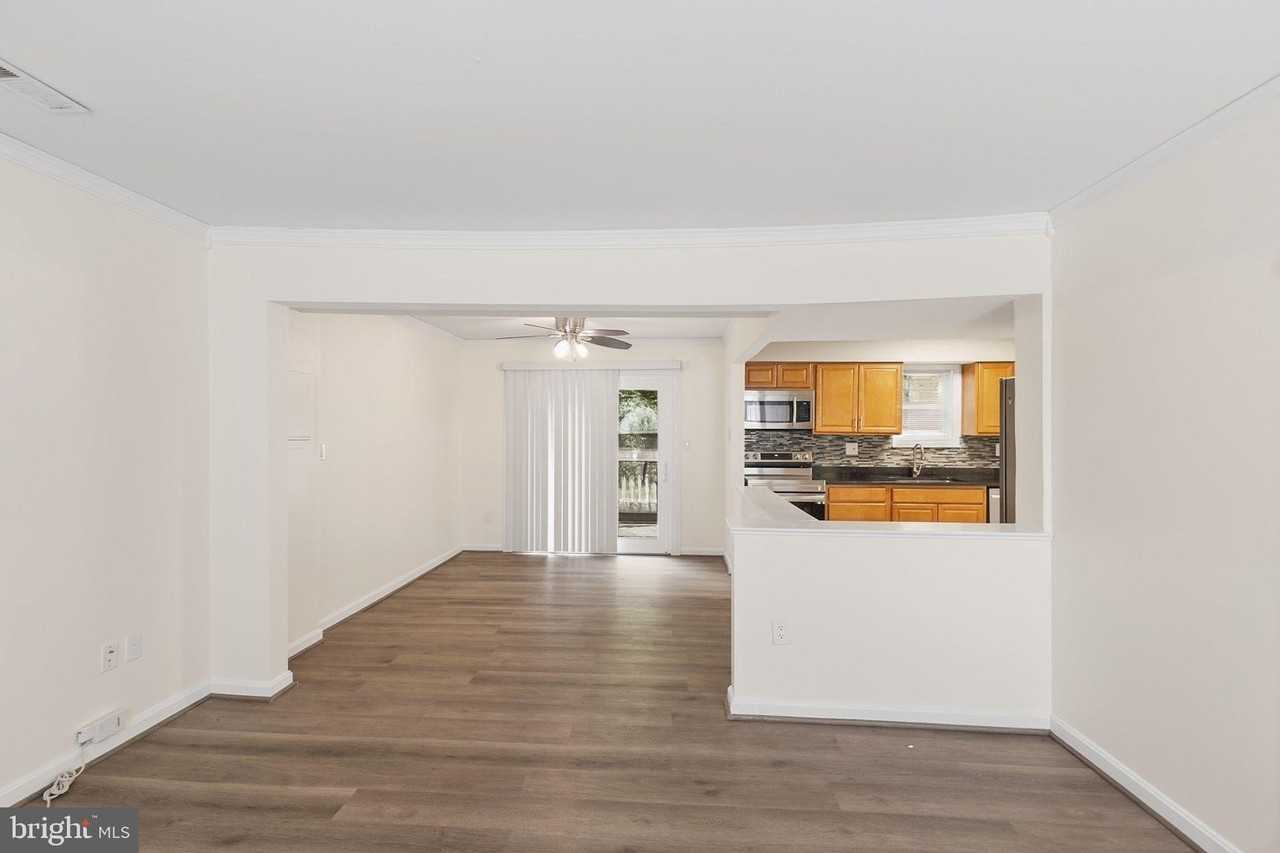 358 Kimwood Rd - Photo 4 of 15