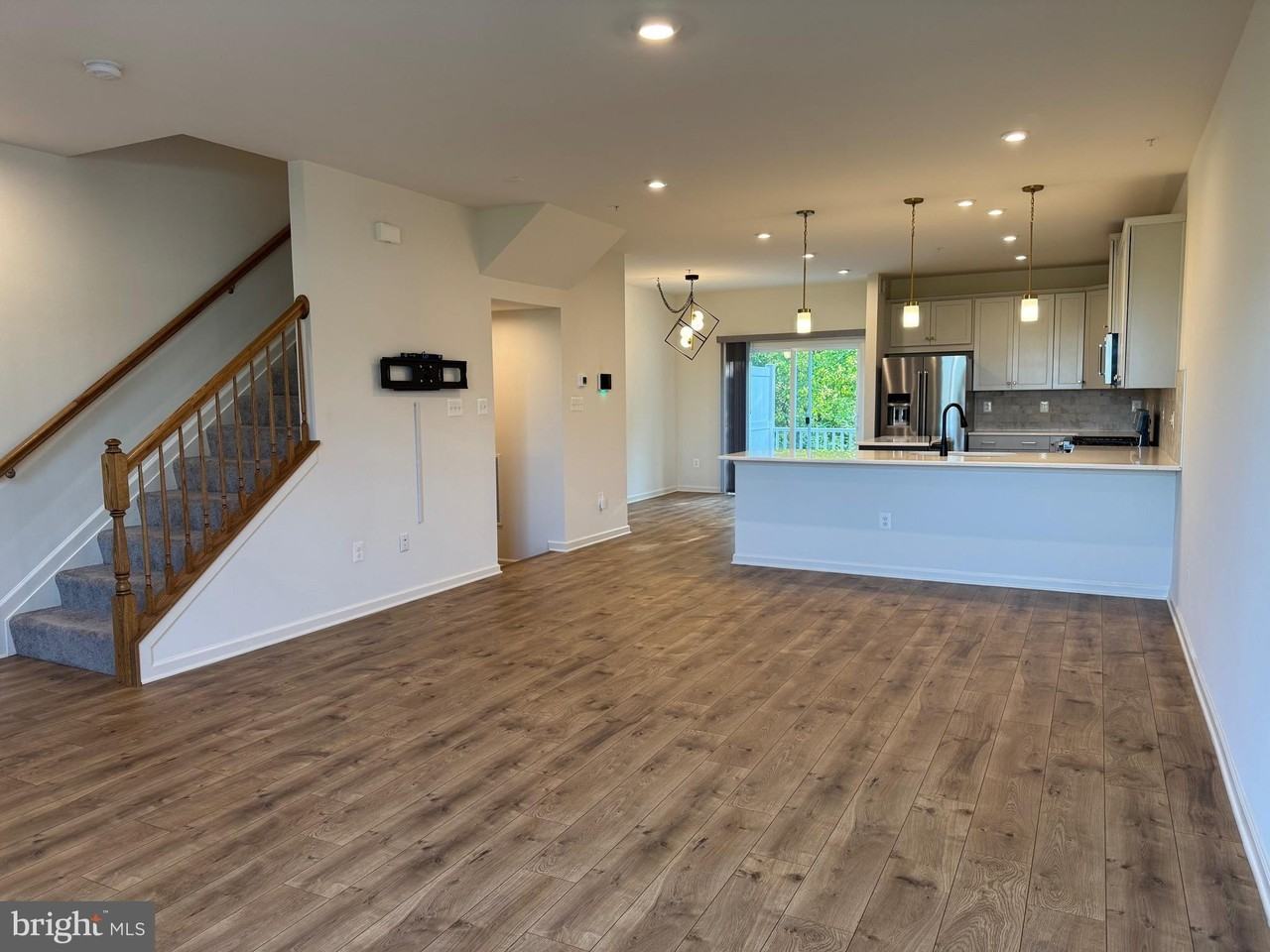 1952 Red Jasper Rd - Photo 4 of 16