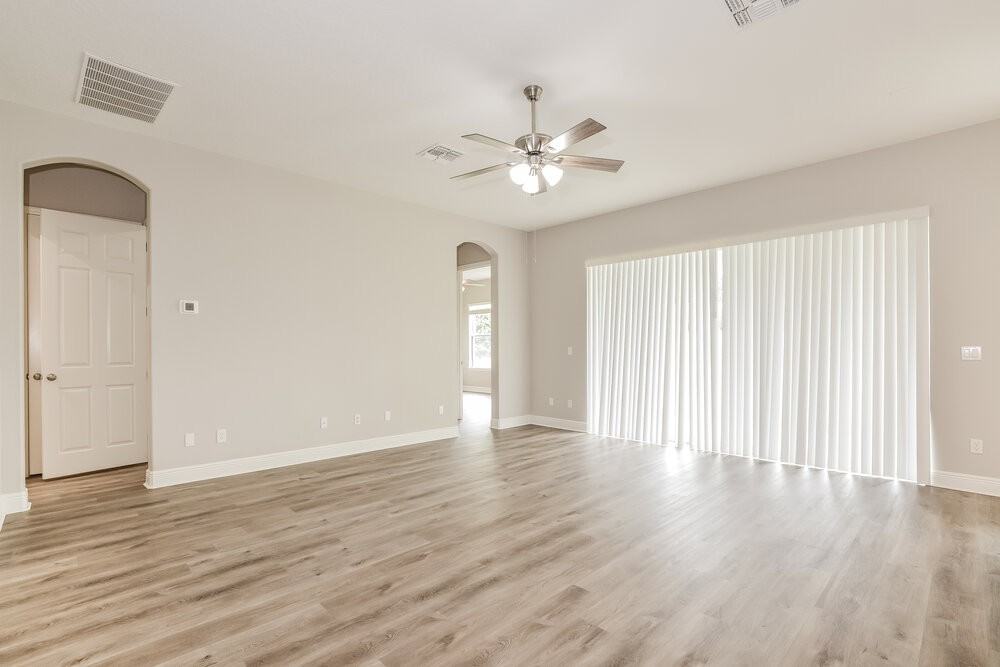 1174 Green Vista Cir - Photo 3 of 16