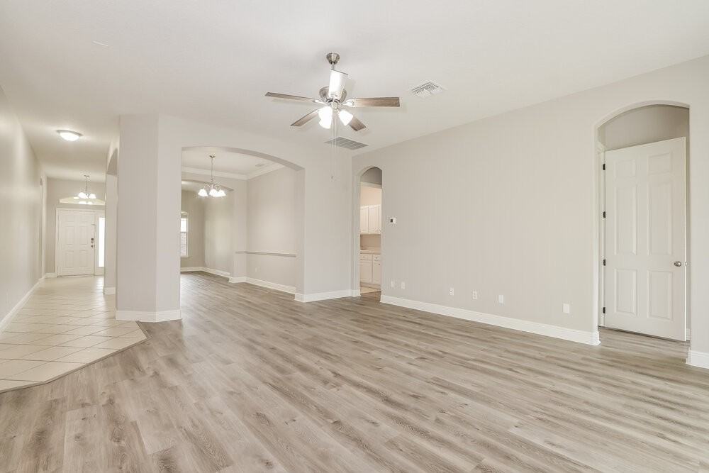 1174 Green Vista Cir - Photo 4 of 16