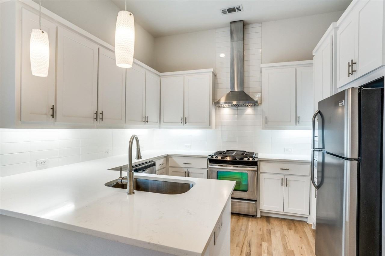 5017 Manett St #105 - Photo 5 of 21
