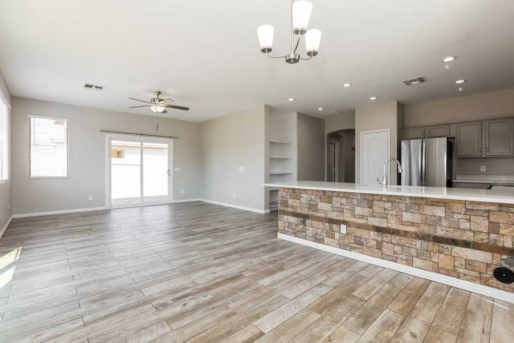 3329 E Powell Ct - Photo 5 of 16