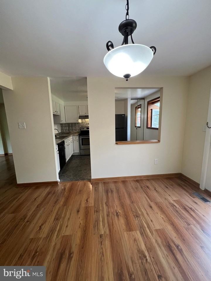 40 Bon Oak Ct - Photo 7 of 22