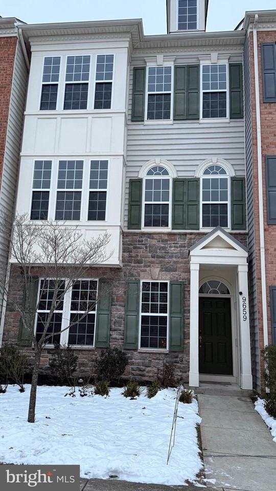 9659 Bothwell Ln - Photo 2 of 20