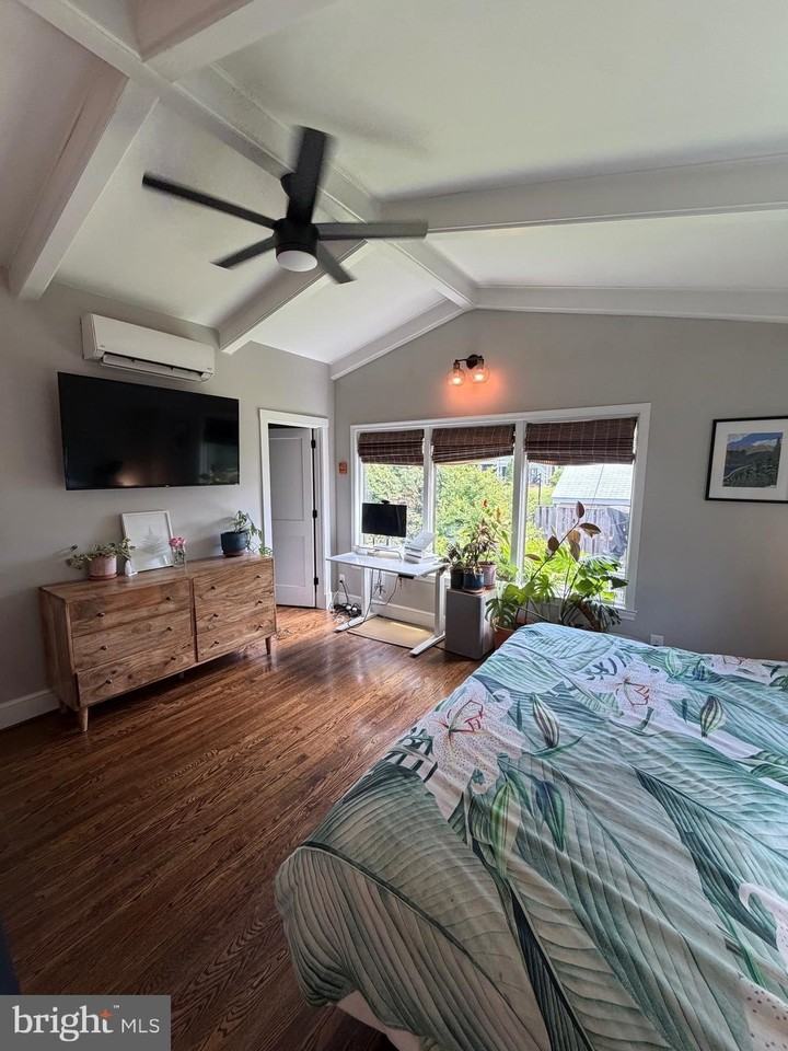 5515 38th Ave - Photo 7 of 18