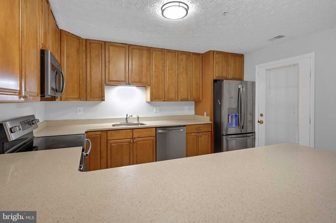 3708 Excalibur Ct #102 - Photo 6 of 20