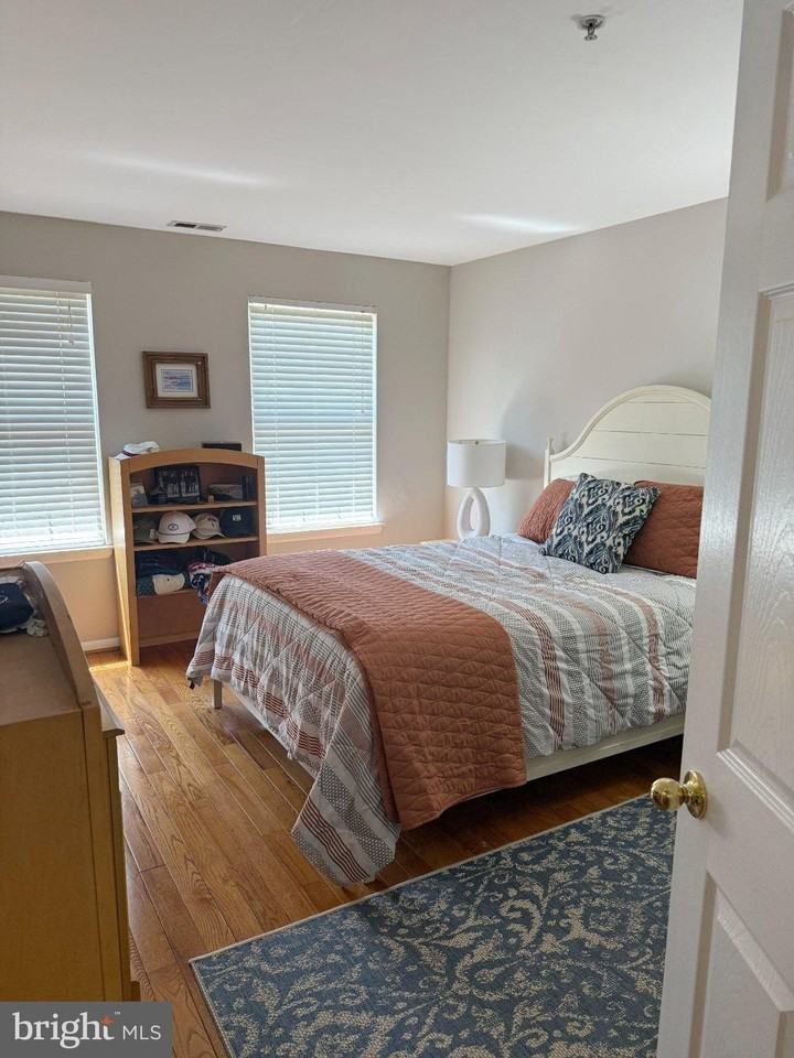 63 Foxglove Dr - Photo 2 of 13