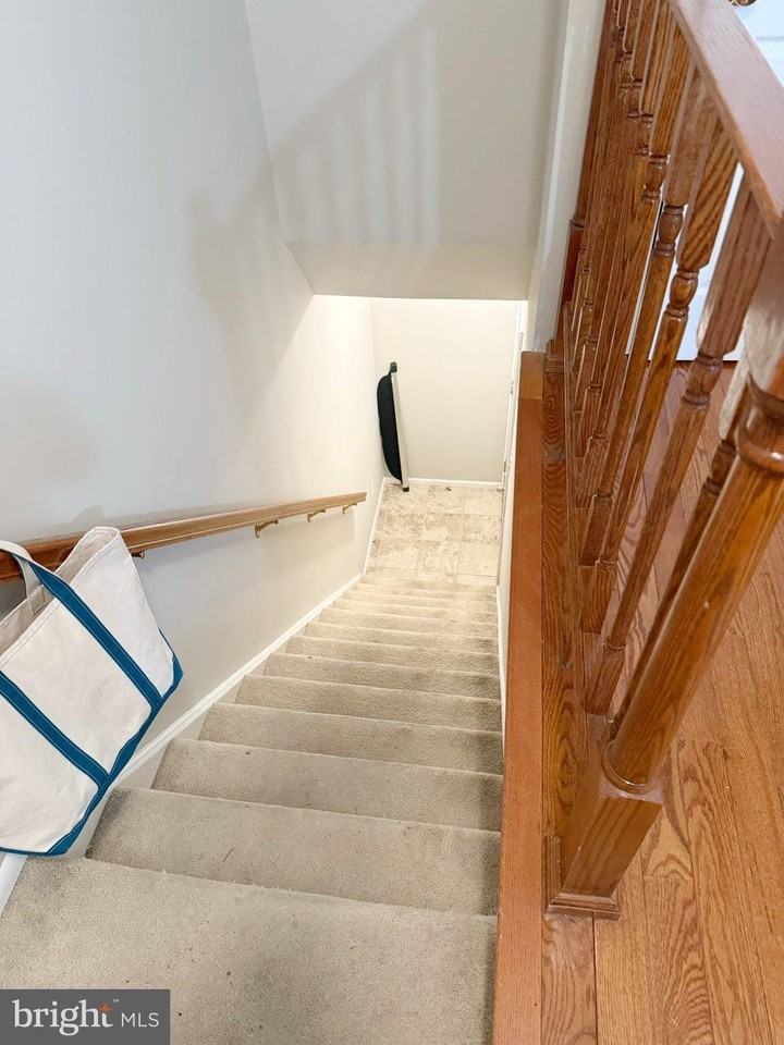 63 Foxglove Dr - Photo 5 of 13