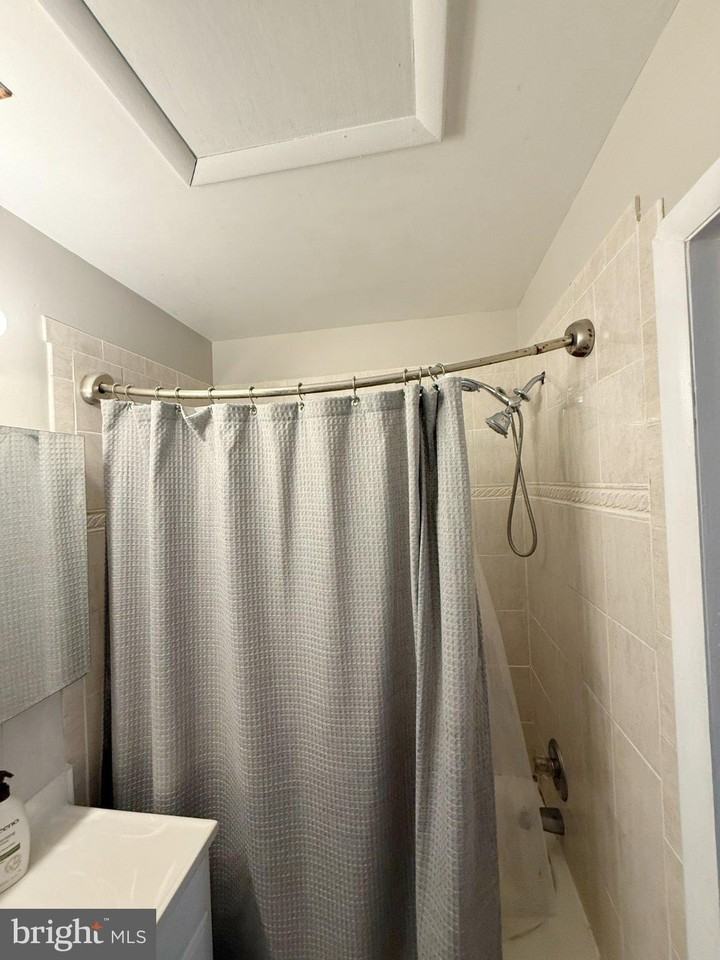 63 Foxglove Dr - Photo 7 of 13