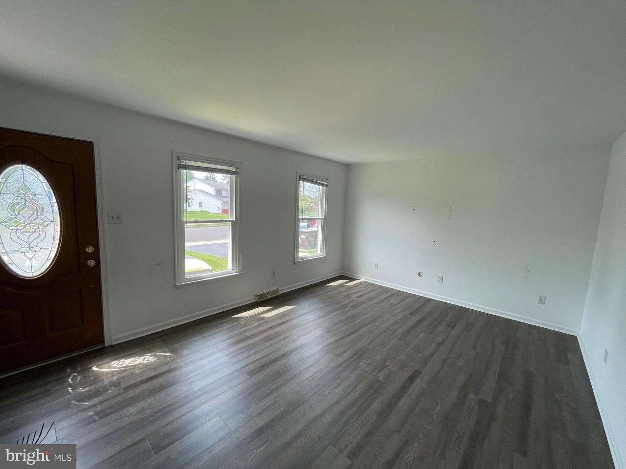 3314 Roxbury Rd - Photo 3 of 26
