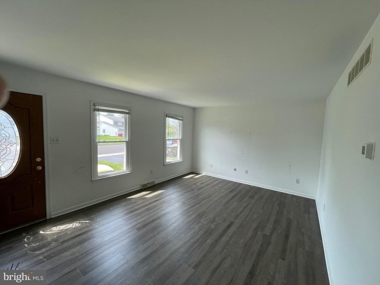 3314 Roxbury Rd - Photo 4 of 26