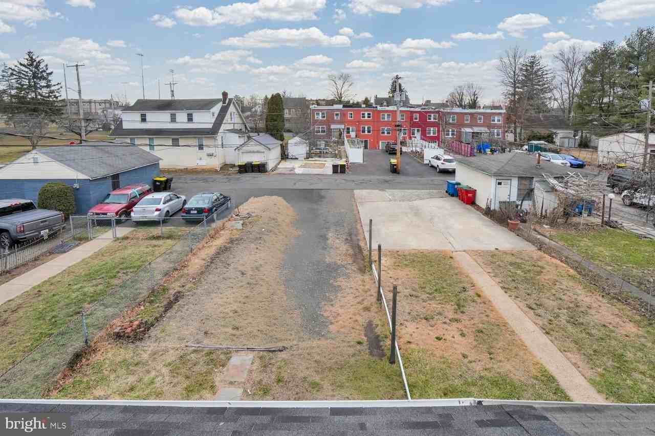 174 E Main St - Photo 5 of 15