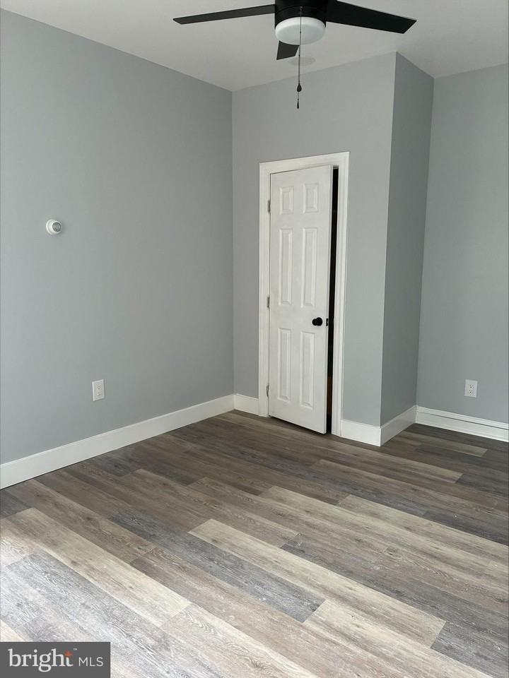 174 E Main St - Photo 7 of 12