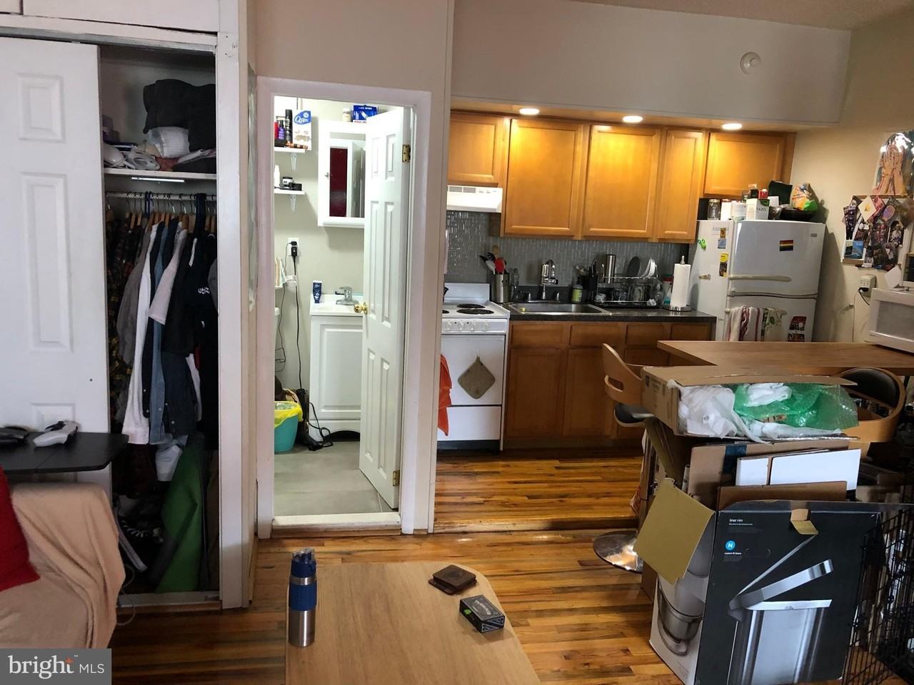 1104 Spruce St #9 - Photo 3 of 7