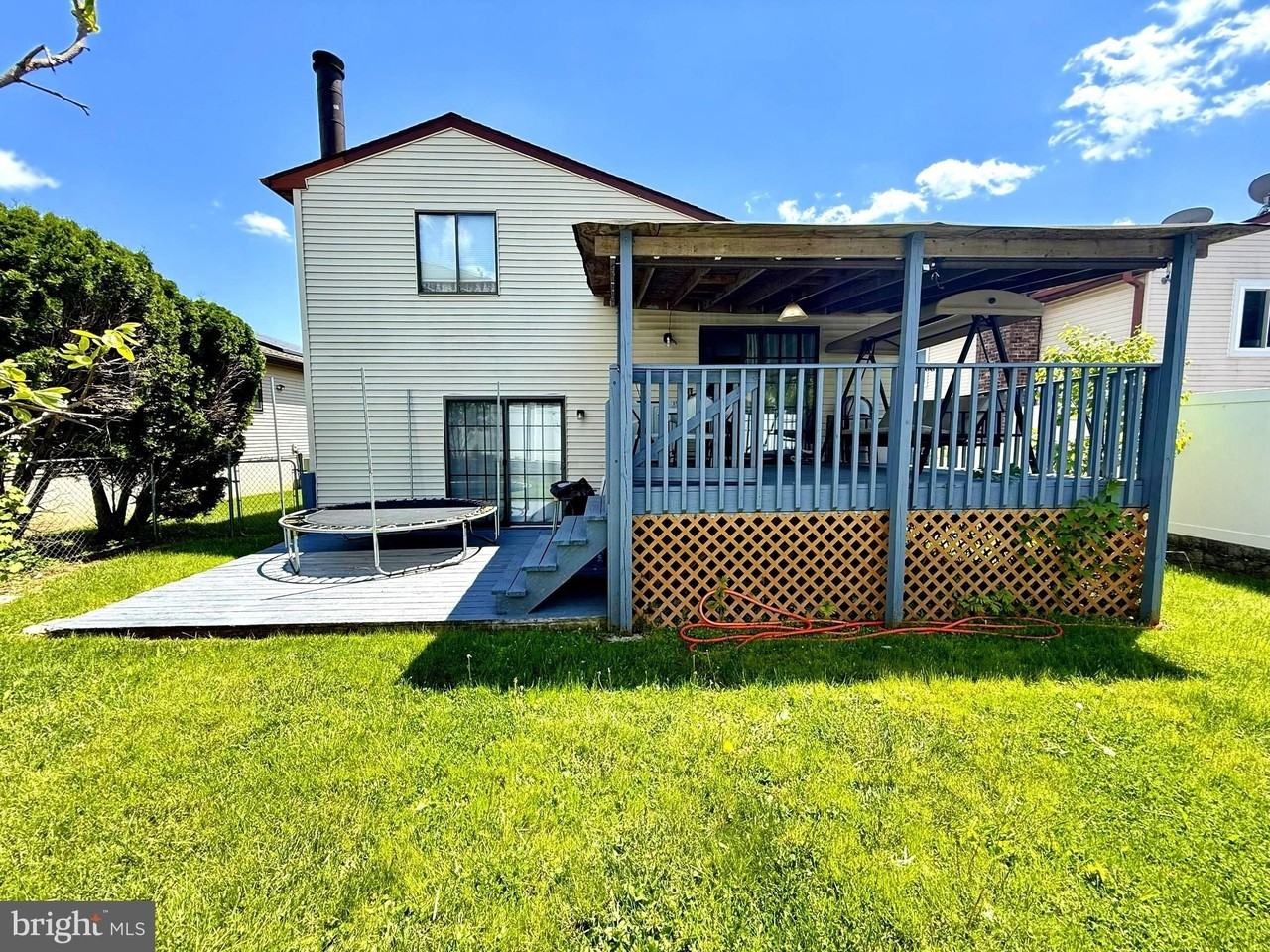 13042 Trina Dr ## 00 - Photo 5 of 26