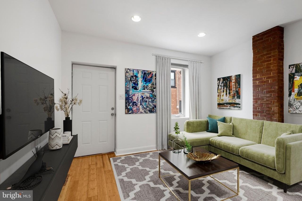 2539 Webb St - Photo 3 of 31