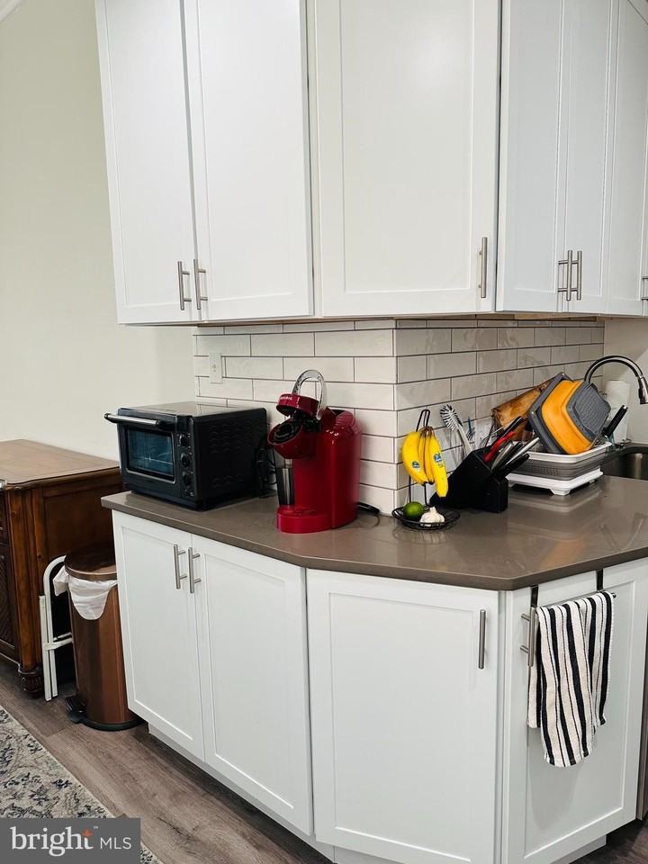 2218 Fairmount Ave #1 - Photo 6 of 19
