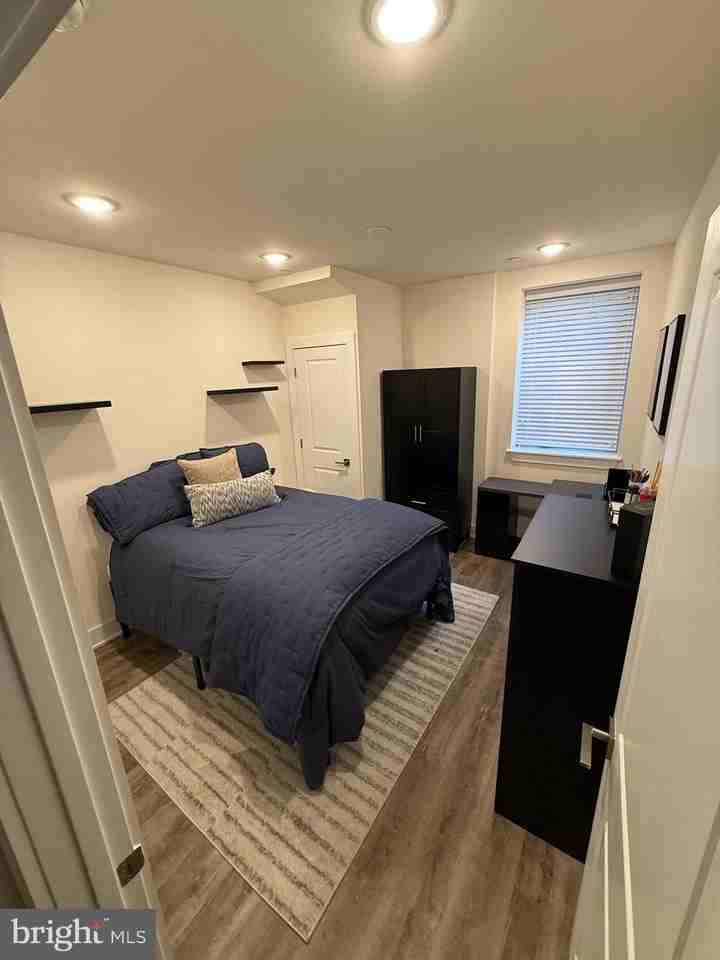 1115 Germantown Ave #1C - Photo 5 of 16