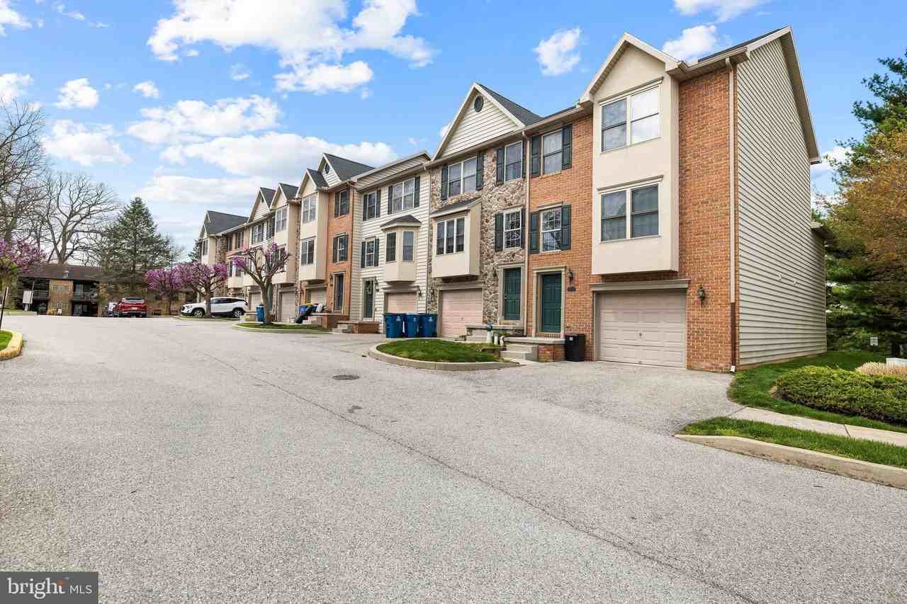 20 Shady Tree Ct