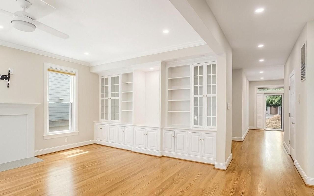 4728 23rd St N - Photo 5 of 42