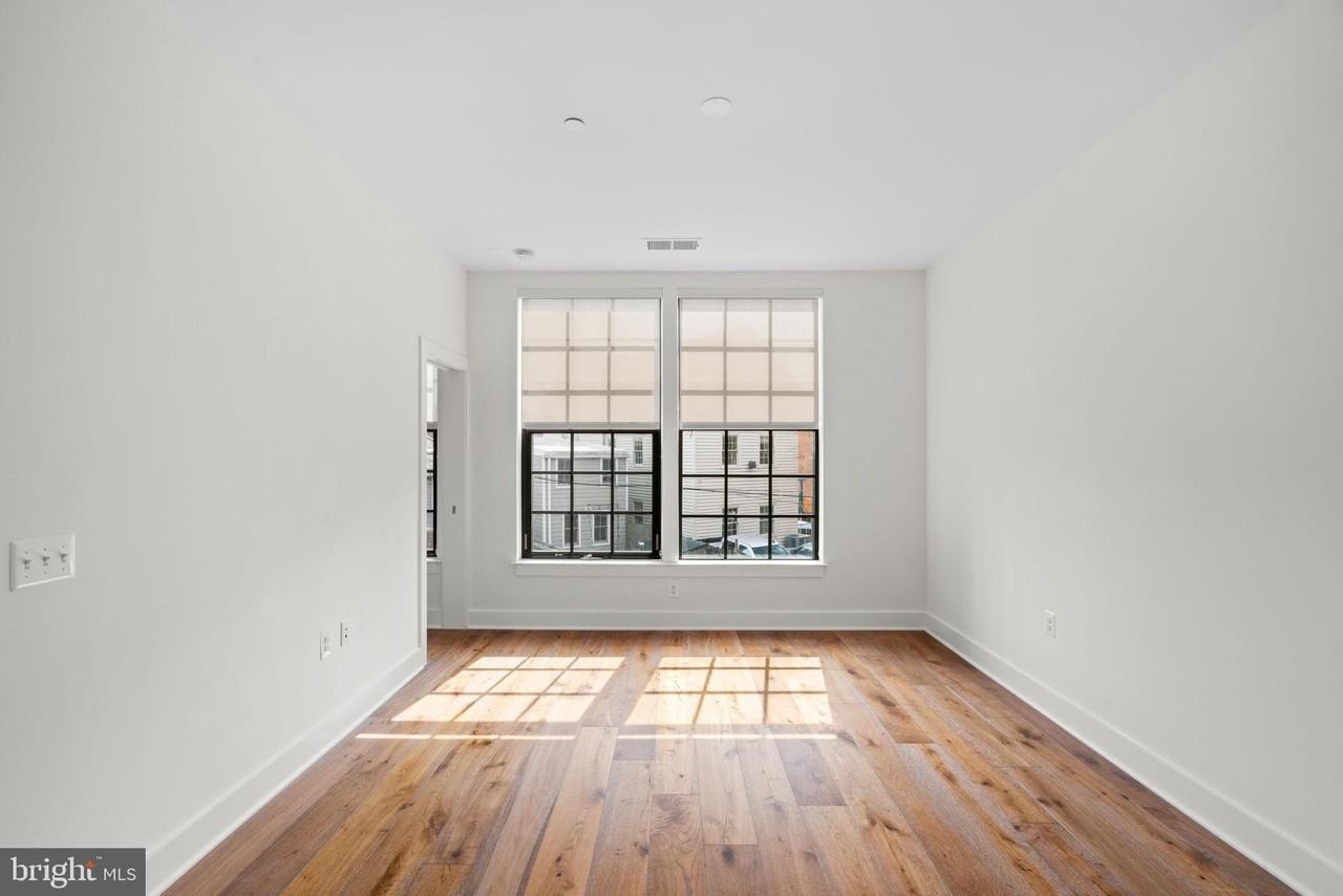 1312 King St #206 - Photo 3 of 35