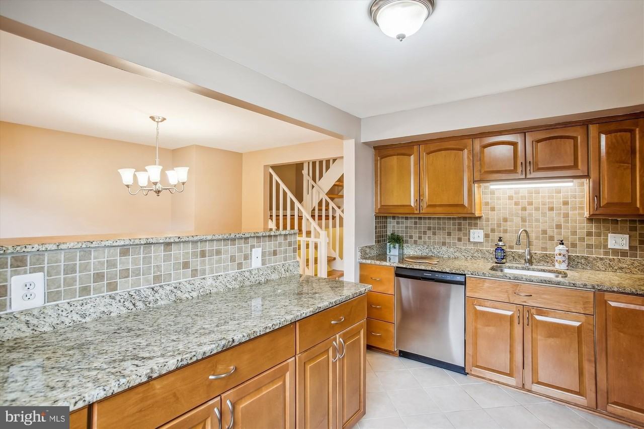 5519 Whitfield Ct - Photo 7 of 50