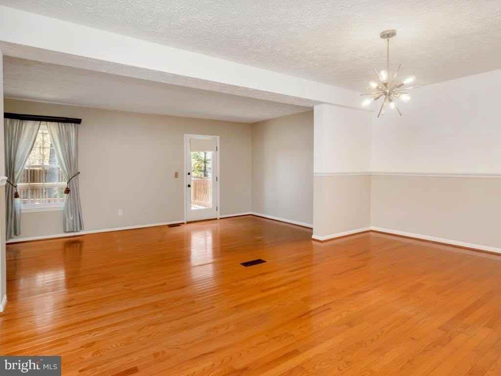 6807 Ericka Ave - Photo 5 of 28