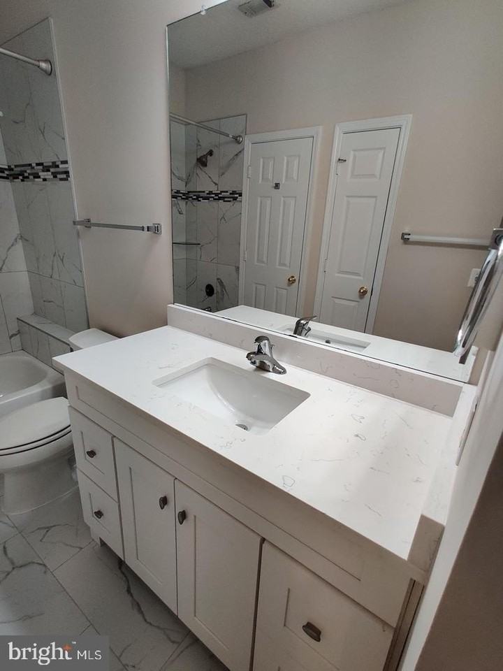 13058 Autumn Woods Way #203 - Photo 4 of 32