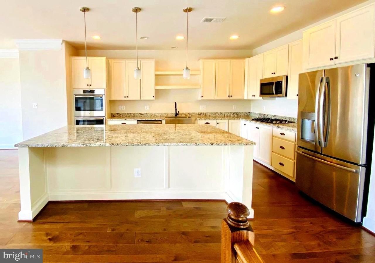 23658 Turtle Point Ter - Photo 2 of 20