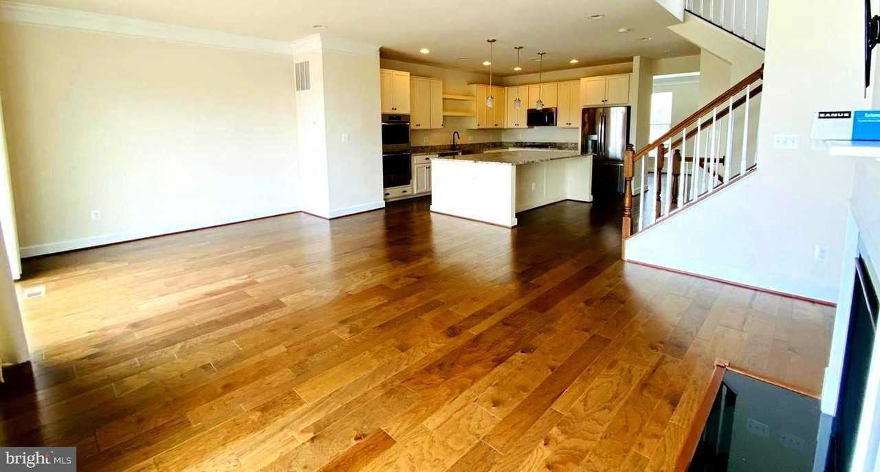 23658 Turtle Point Ter - Photo 3 of 20