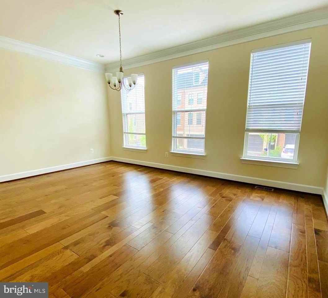 23658 Turtle Point Ter - Photo 5 of 20