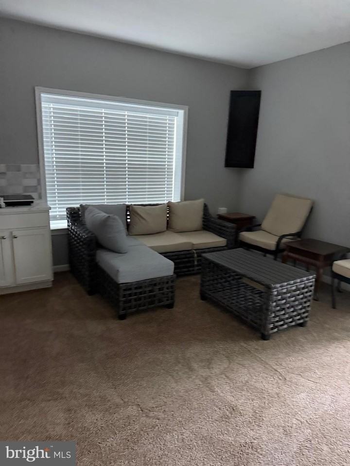 18970 Rosings Way - Photo 3 of 16