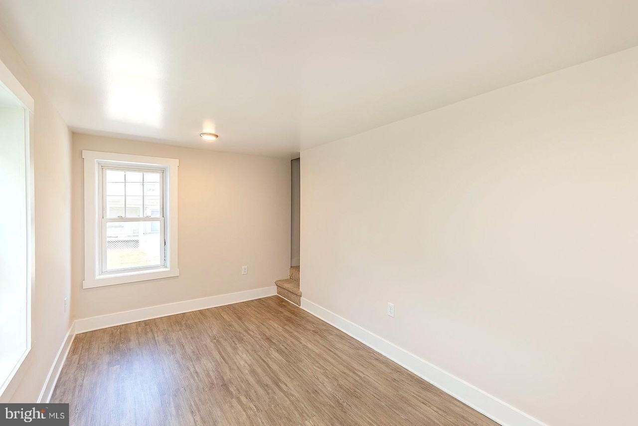 550 N Loudoun St #4 - Photo 4 of 14