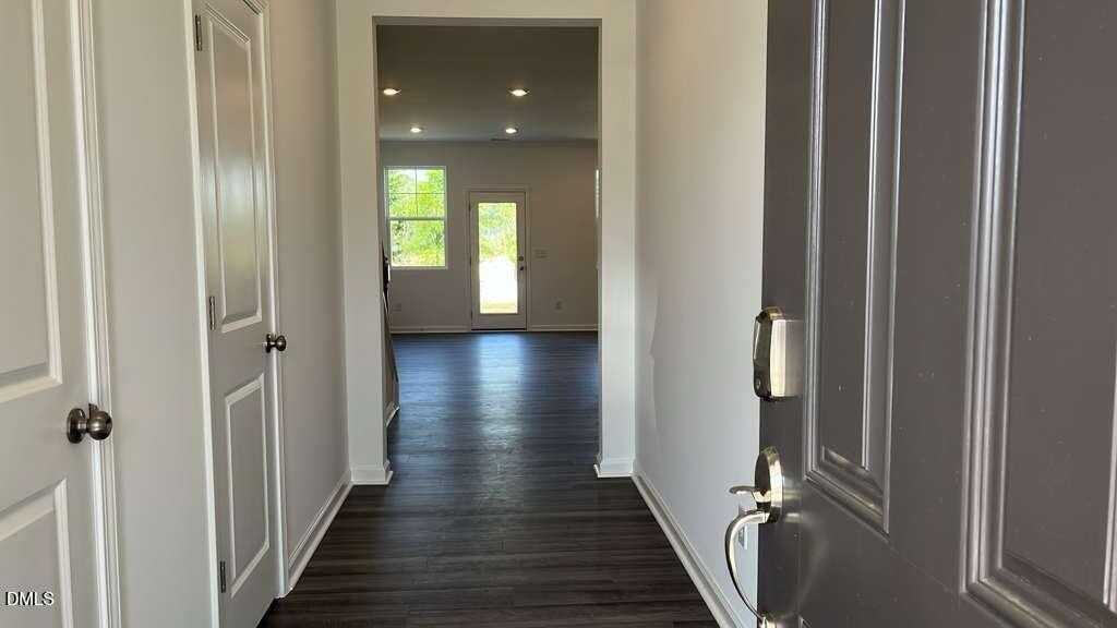 142 Blossom Field Way - Photo 4 of 33