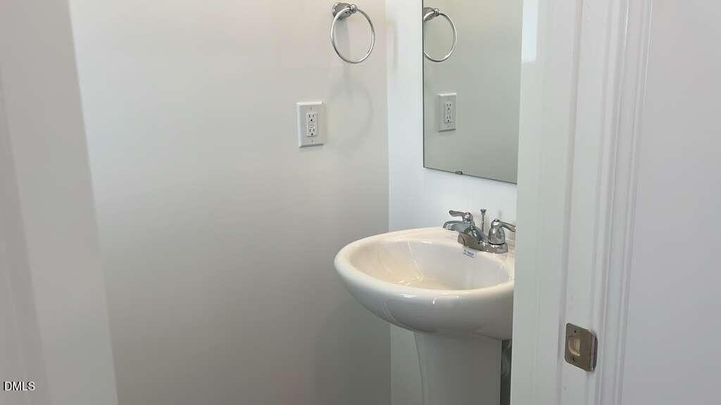 142 Blossom Field Way - Photo 5 of 33
