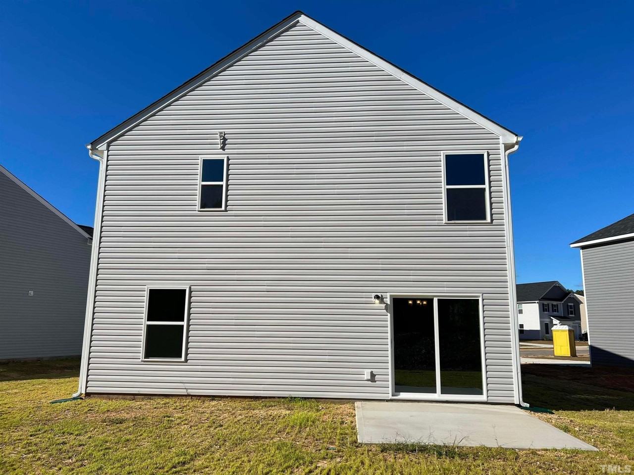 179 Maple Tree Ln - Photo 5 of 19
